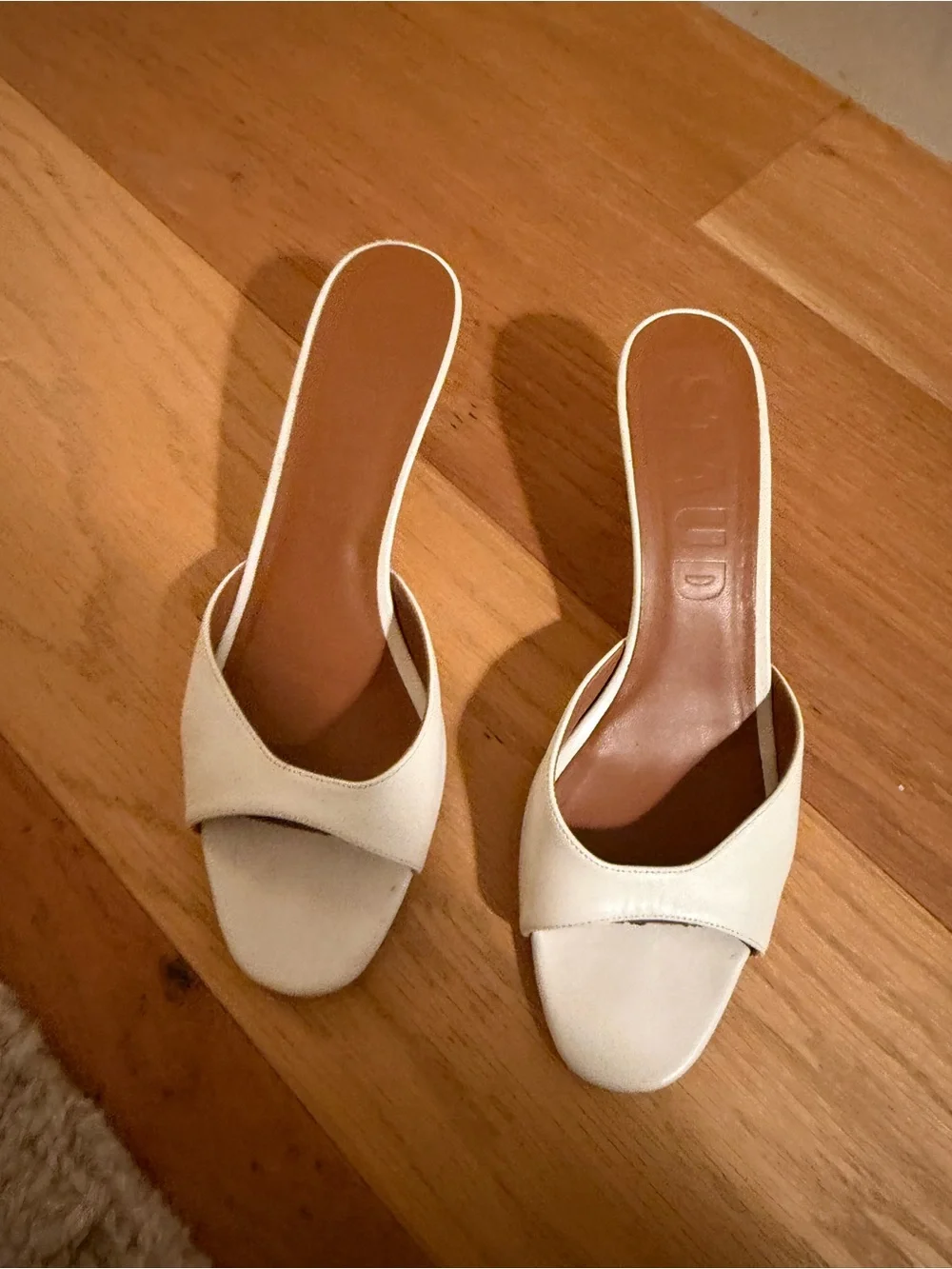 Staud Women’s White Open-Toe Slide Mules - Picture 6 of 6
